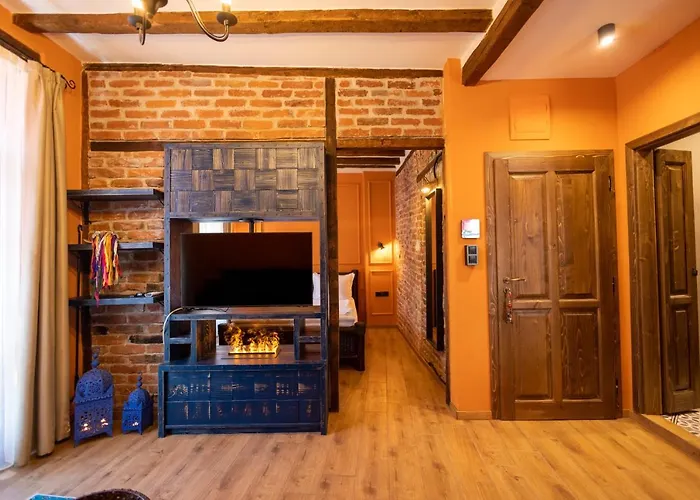 בית הארחה Nomad Studios, Kapana 3*